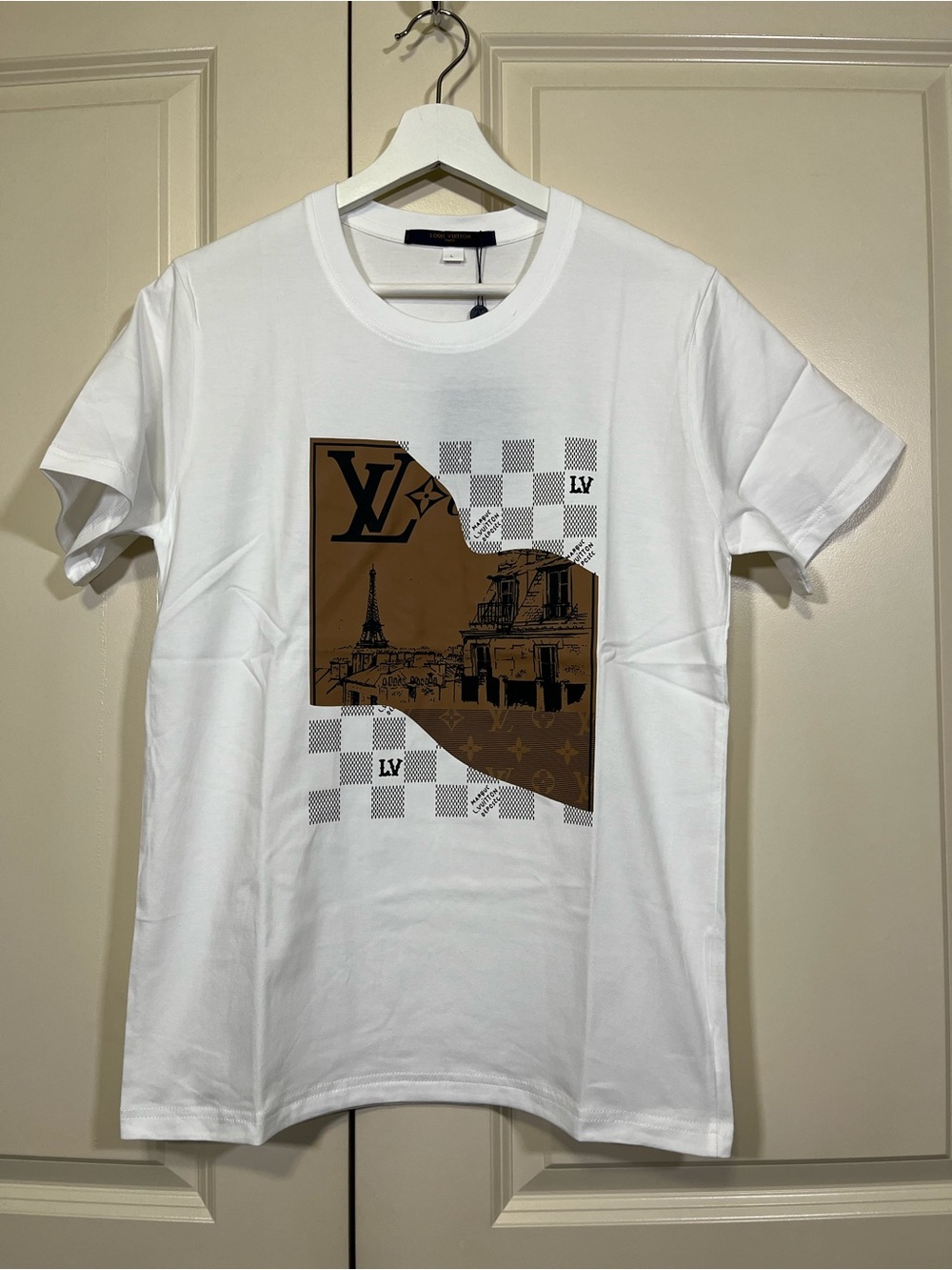 Louis Vuitton White T-Shirt with Brown Logo Graphic